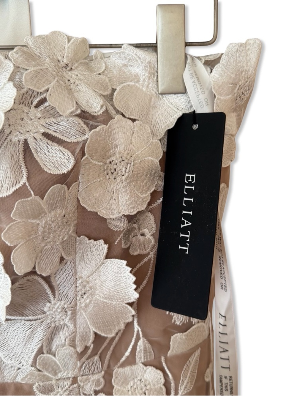 Elliatt x REVOLVE Lynette Dress Ivory Nude White Floral midi bow belt NWT L - Picture 6 of 16
